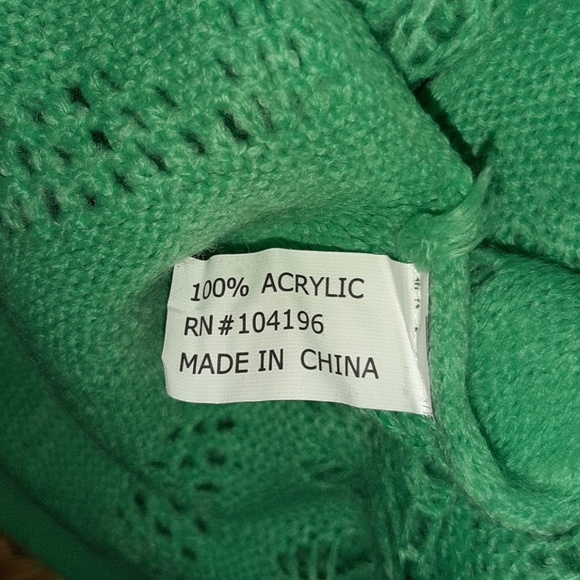 KNIT INFINITY SCARF GREEN - Picture 3 of 3